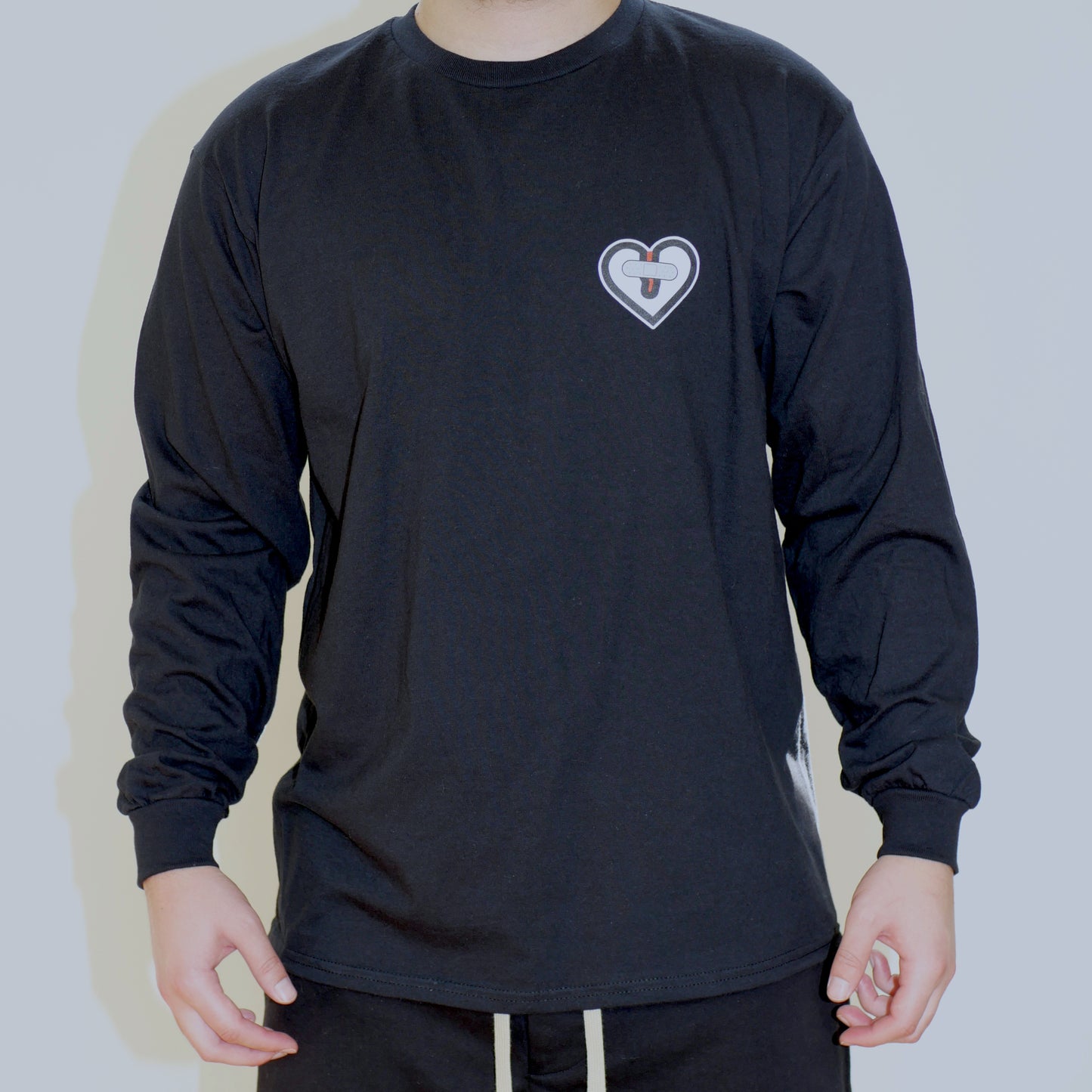 emblem long sleeve tee